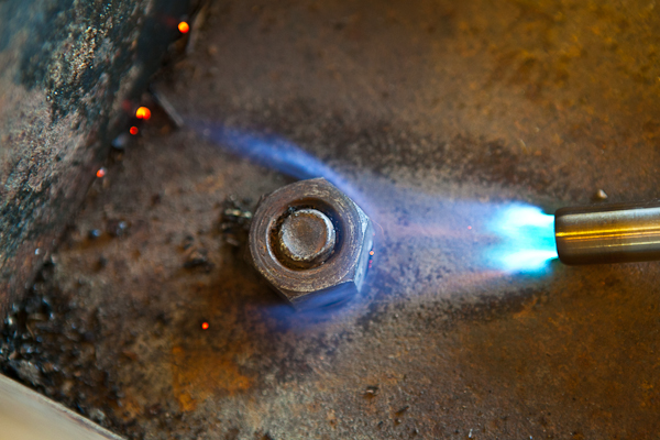 heating-nut