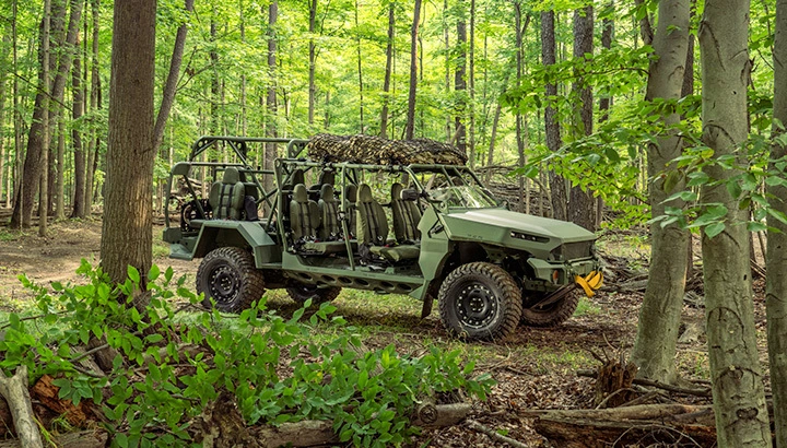 off-road-vehicle-in-forest_720x410